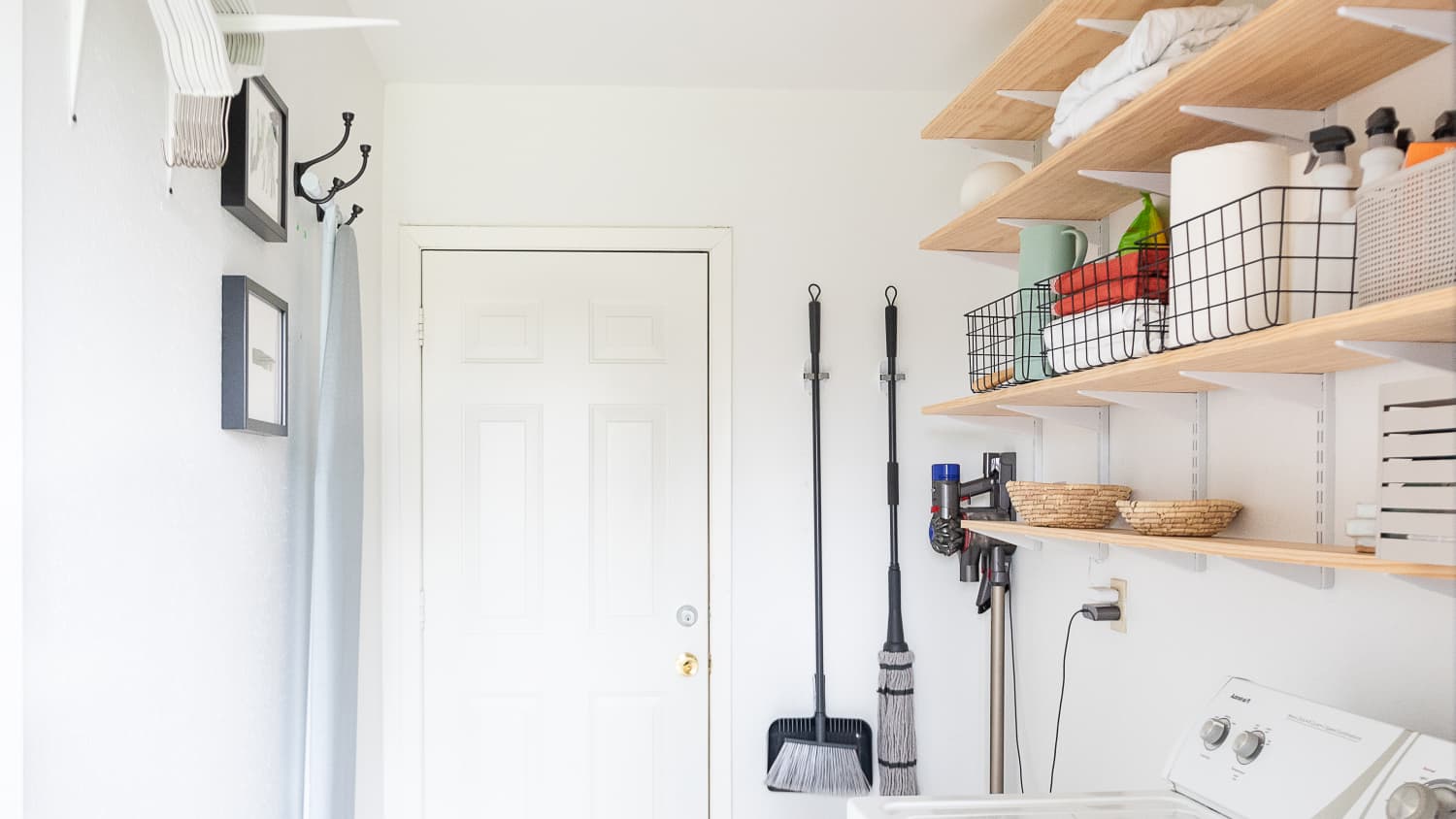 Why the Elfa Over the Door Rack is Extremely Versatile Apartment